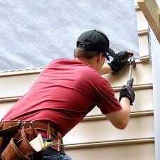 Best Fascia and Soffit Installation  in Madison, SD